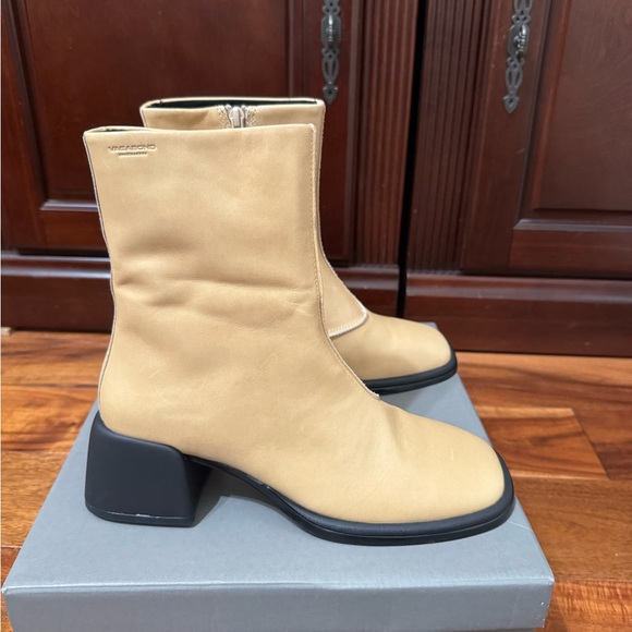 Vagabond Ansie Boot - Picture 2 of 6